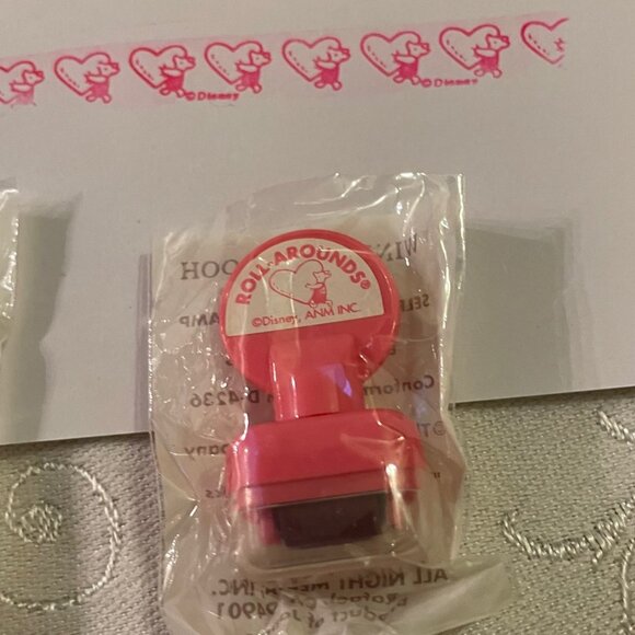 1996 Classic Winnie the Pooh Roll Around Self  Inking Roller Stamp Piglet New - Picture 9 of 12